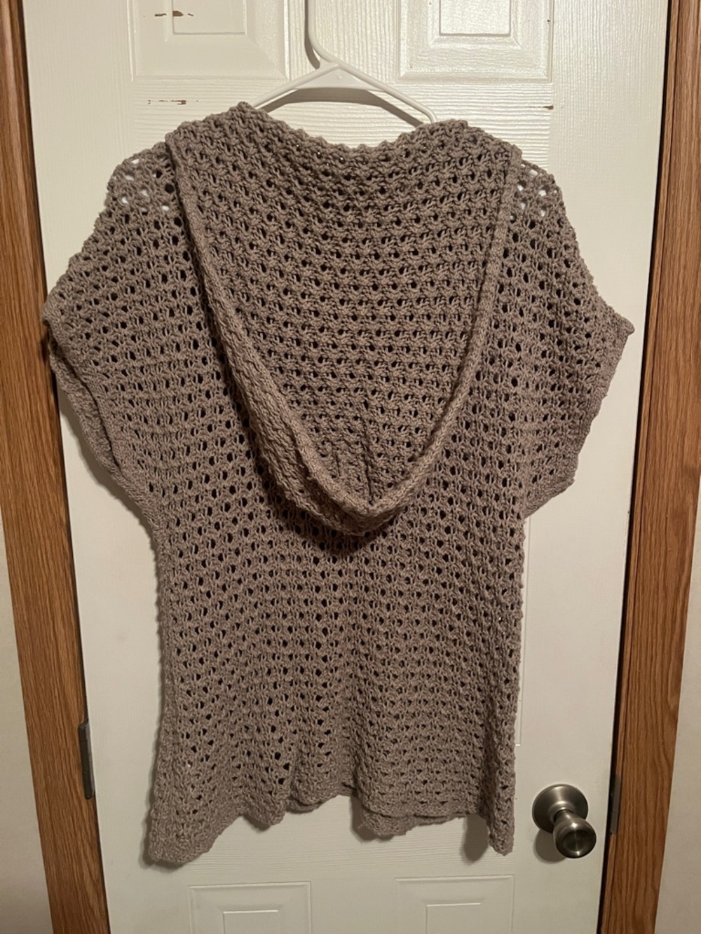 Mossimo Supply Co. Taupe Crochet V-Neck Short Sleeve Sweater - Picture 3 of 3